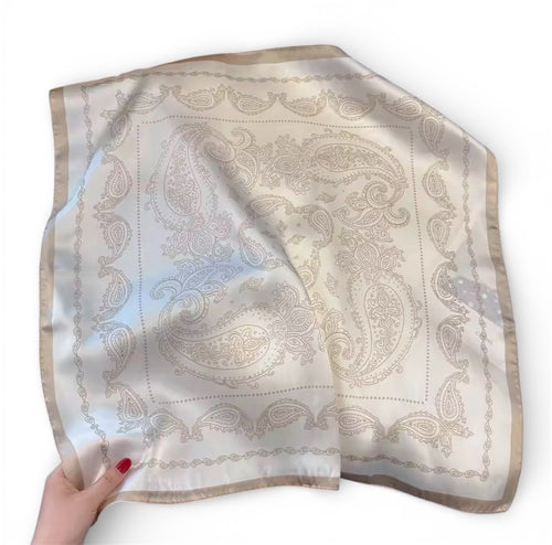 Pañuelo Rose Aura Seda
Estampada para Invitadas